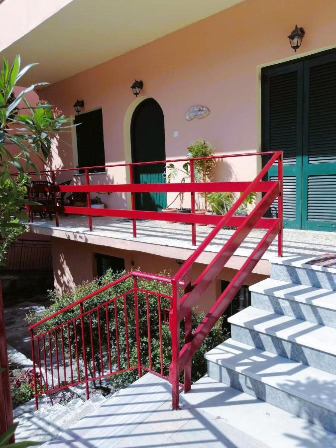 Vassia'S Beach Houses Benitses  Exterior foto